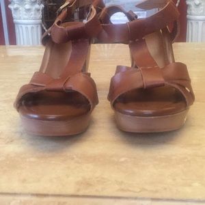 Made in Italy size 8 women sandals brand new